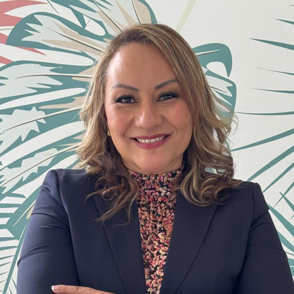 vivian barquero headshot